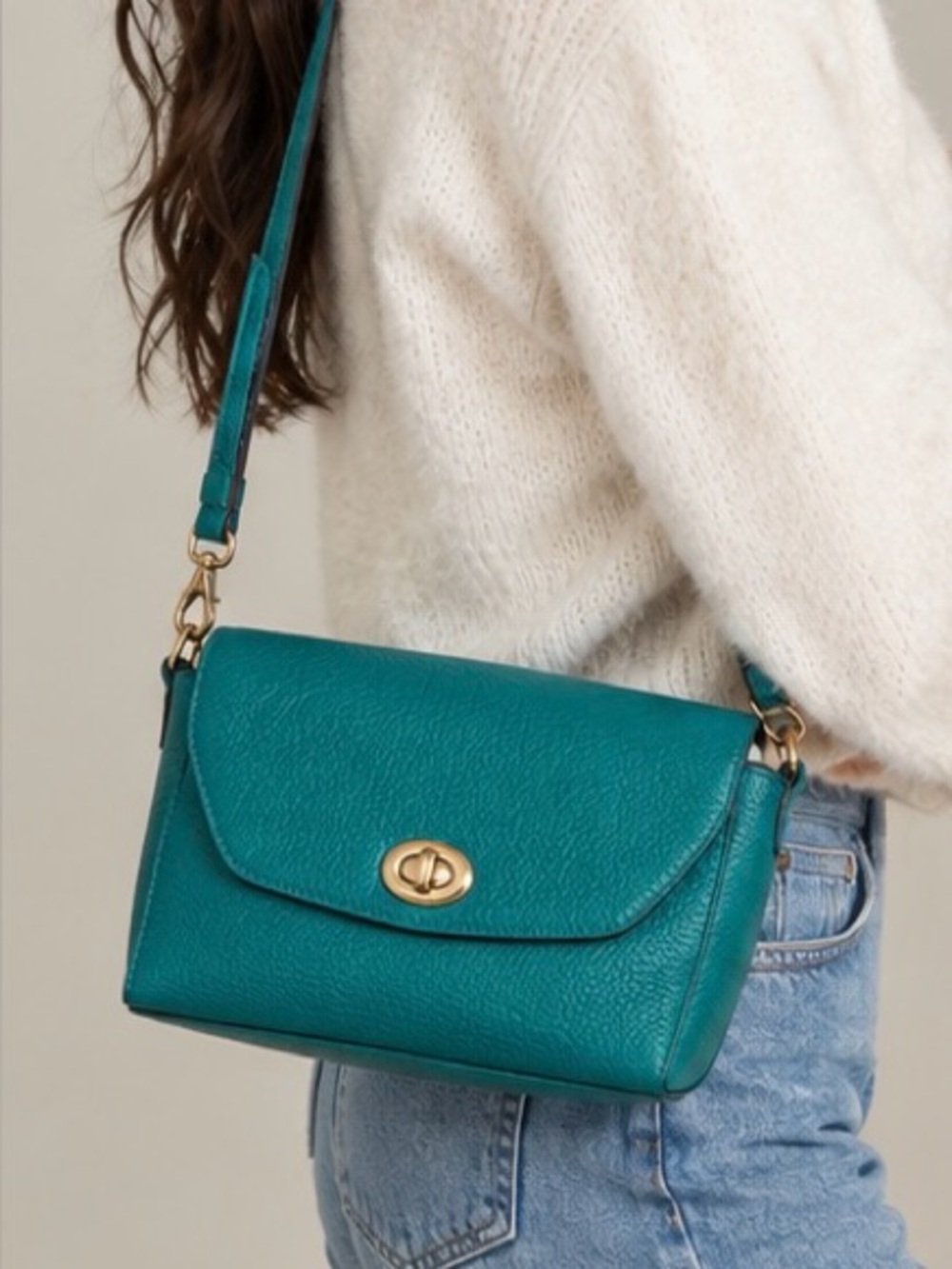 Coach Karlee Teal Pebbled Leather Turn-Lock Crossbody Gold Hardware